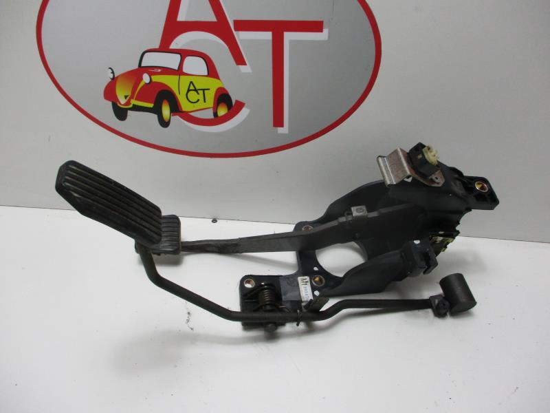 Pedalier CHEVROLET NUBIRA BREAK Essence - 1