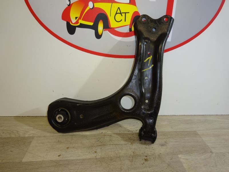 Triangle avant gauche VOLKSWAGEN POLO 5 PHASE 1 Diesel - 1