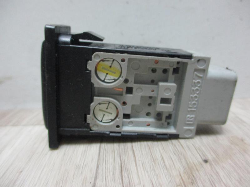 Botón/Interruptor TOYOTA COROLLA 10 PHASE 1 Diésel - 1