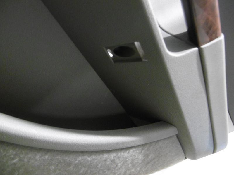 Panel de puerta trasera derecha CHRYSLER 300C PHASE 1 Diésel - 1