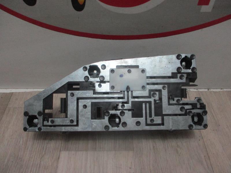 Base portalampade fanale posteriore destro PEUGEOT 406 PHASE 2 Diésel - 1
