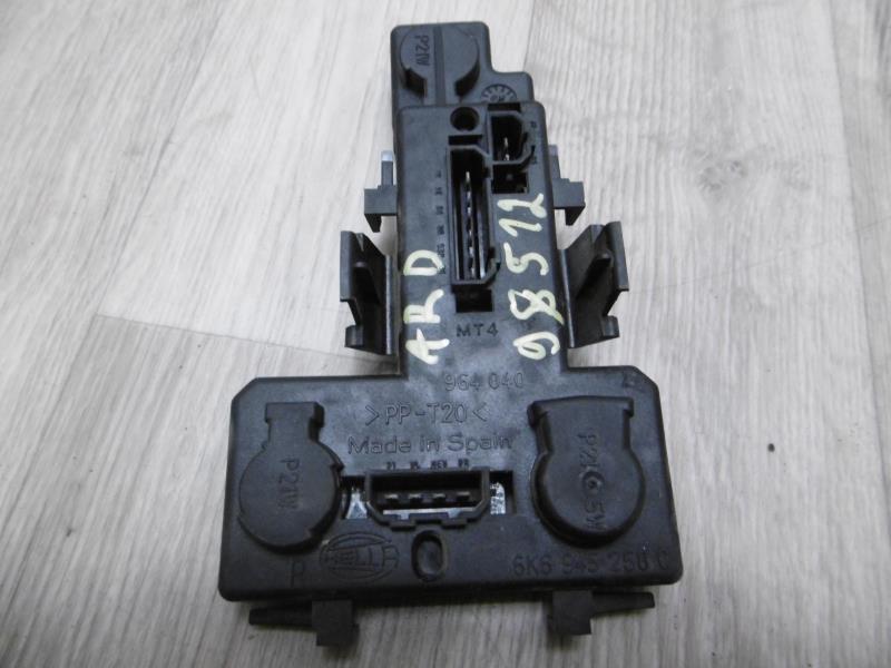 Base portalampade fanale posteriore destro SEAT IBIZA 2 PHASE 3 Diésel - 1