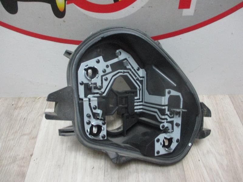Base portalampade fanale posteriore sinistro PEUGEOT 208 1 PHASE 1 Diésel - 1