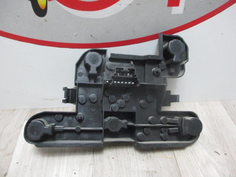 Base portalampade fanale posteriore sinistro RENAULT MEGANE 1 PHASE 2 Diésel - 1