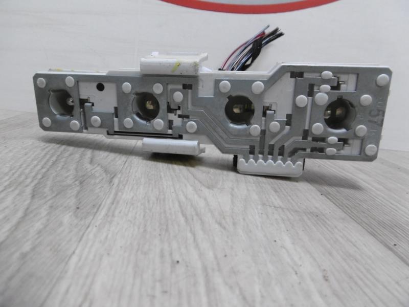 Base portalampade fanale posteriore sinistro SKODA OCTAVIA 1 PHASE 2 Diésel - 1
