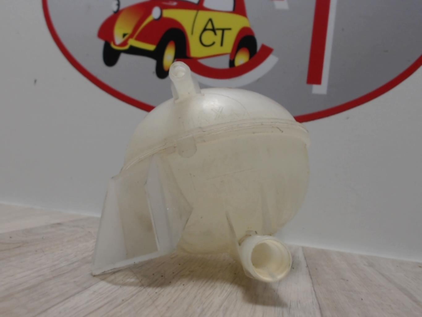 Vase d'expansion RENAULT CLIO 4 PHASE 1 BREAK Diesel - 1