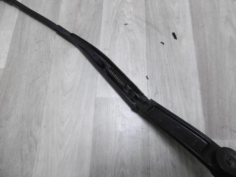 Braccio tergicristallo anteriore destro KIA CEE-D 1 SPORT WAGON PHASE 1 BREAK Diésel - 1