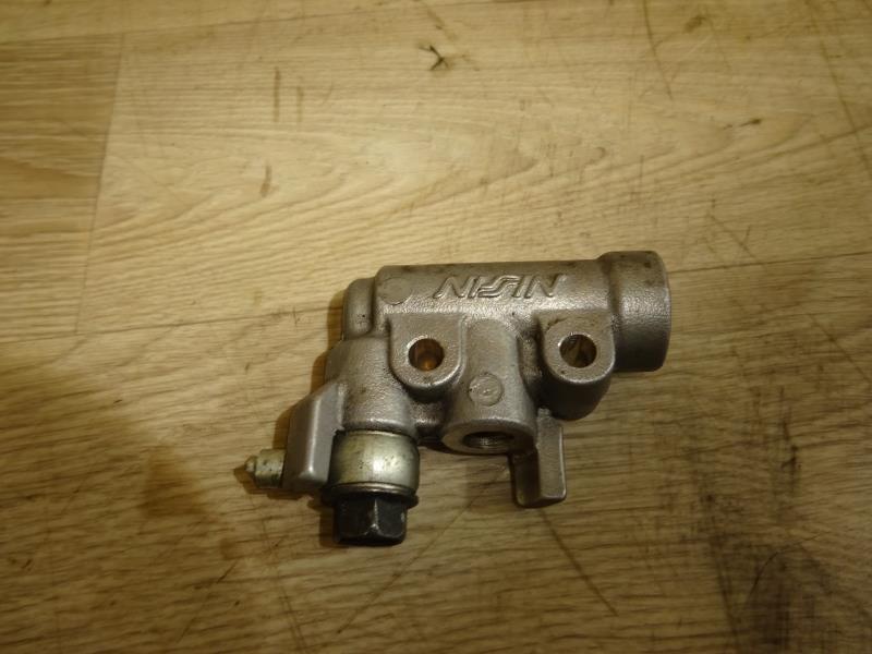 Repartiteur de freinage YAMAHA FJR1300A Essence - 1