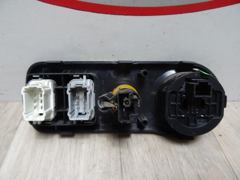 Bouton/Interrupteur DACIA DUSTER 1 PHASE 1 Diesel - 1