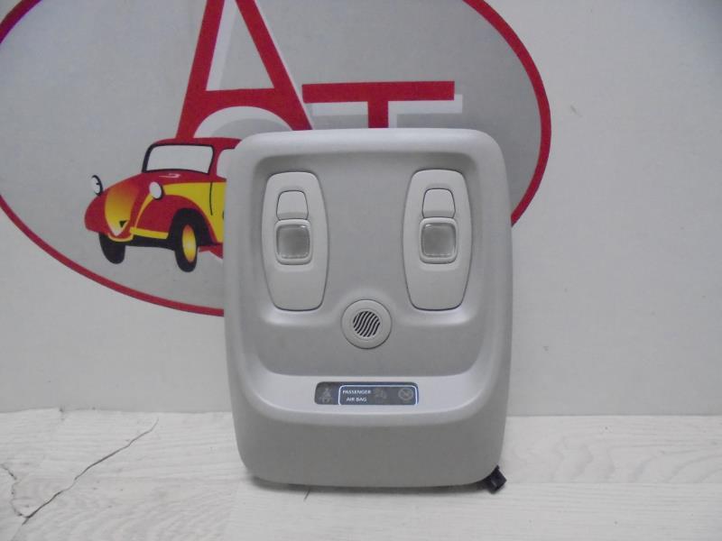 Eclairage de plafonnier RENAULT CLIO 4 PHASE 2 Essence - 1
