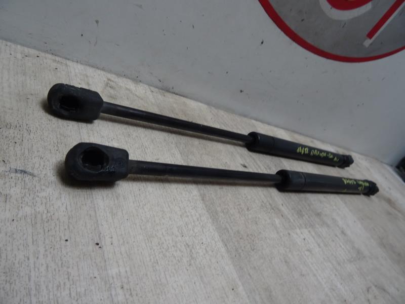 Verin de capot NISSAN MAXIMA QX 3 Essence - 1