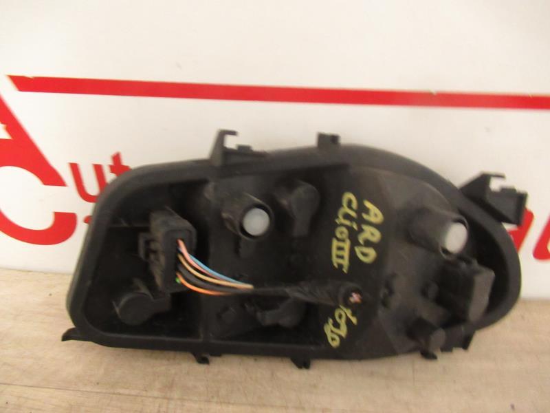 Base portalampade fanale posteriore destro RENAULT CLIO 3 PHASE 1 Diésel - 1