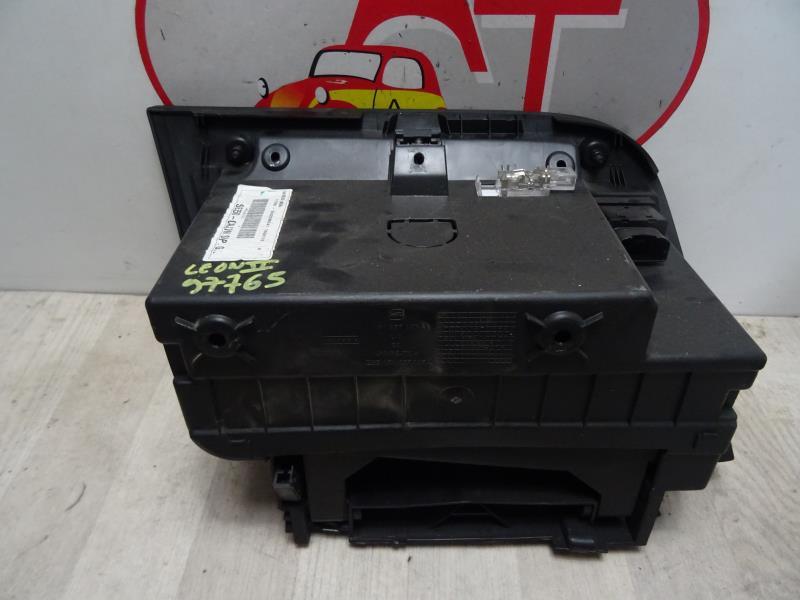 Boite a gants SEAT LEON 2 PHASE 2 Diesel - 1