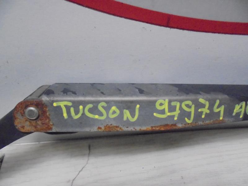 Braccio tergicristallo anteriore sinistro HYUNDAI TUCSON 1 Diésel - 1