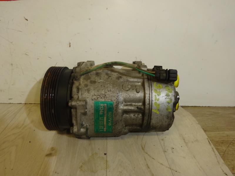 Compresseur clim VOLKSWAGEN BORA Essence - 1