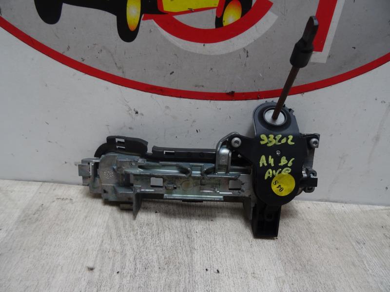 Support poignee porte avant gauche AUDI A4 2 PHASE 1 Diesel - 1
