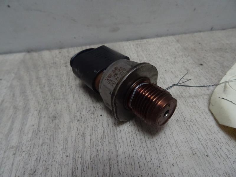 Capteur de pression de rampe injection SEAT IBIZA 4 PHASE 2 Diesel - 1