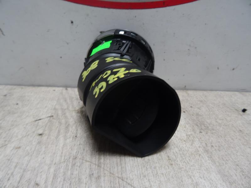 Bocchetta aerazione cruscotto anteriore destra PEUGEOT 308 1 SW PHASE 1 BREAK Gasolina - 1