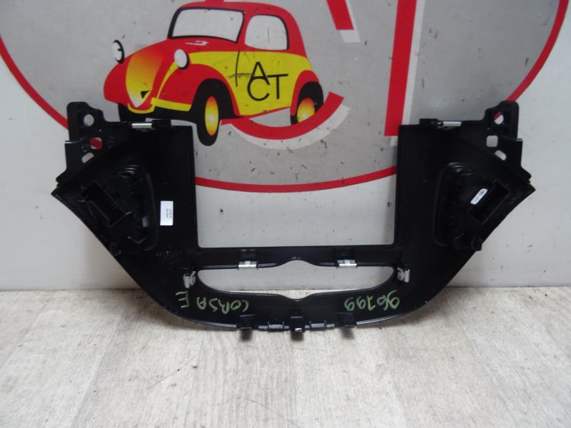 Facade autoradio OPEL CORSA E Essence - 1