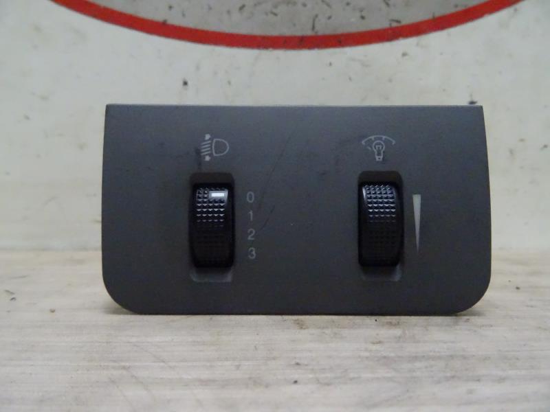 Commande de reglage hauteur de phare CHEVROLET NUBIRA Essence - 1