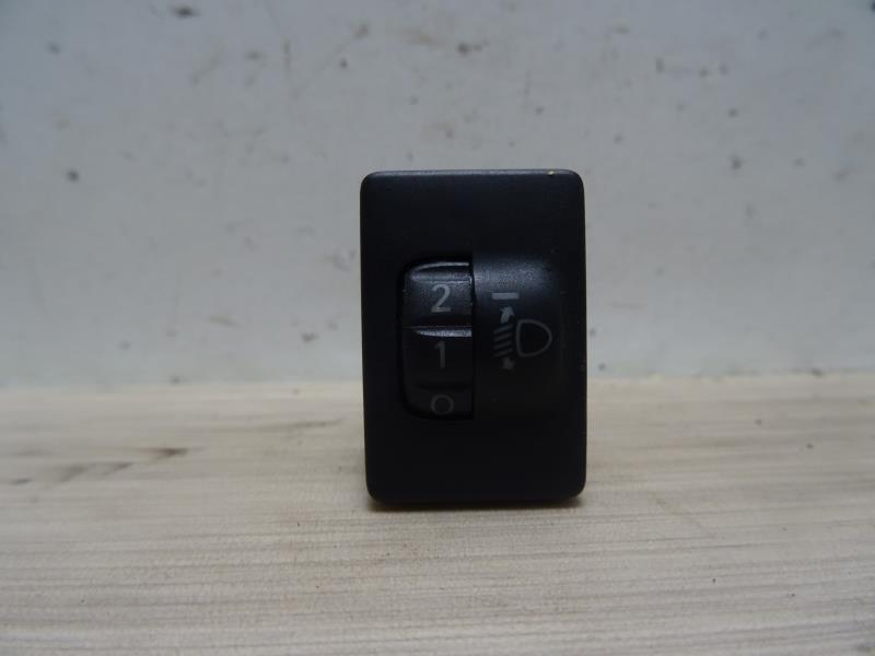 Commande de reglage hauteur de phare TOYOTA YARIS 2 PHASE 1 Essence - 1