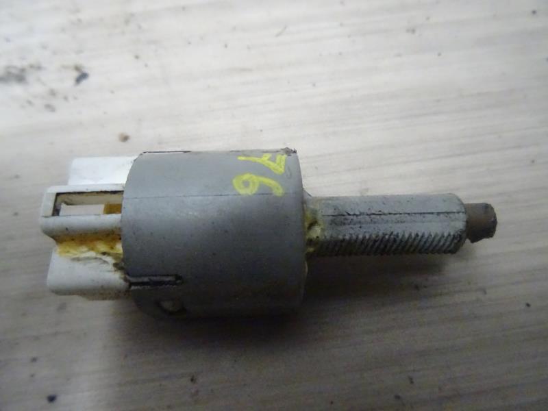 Contattore luce stop TOYOTA YARIS 2 PHASE 1 Gasolina - 1