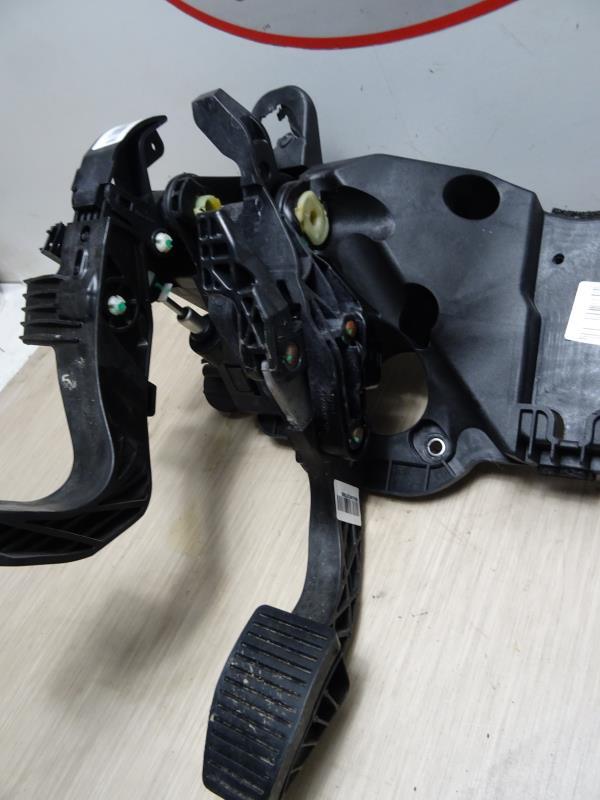 Pedale de frein FIAT TIPO 2 PHASE 1 Essence - 1