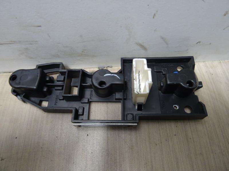 Base portalampade fanale posteriore destro CITROEN C5 1 PHASE 2 Diésel - 1