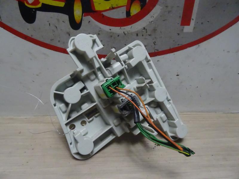 Base portalampade fanale posteriore sinistro VOLVO S 40 2 PHASE 1 Diésel - 1