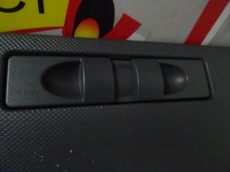 Porte boite a gants DODGE CALIBER Diesel - 1