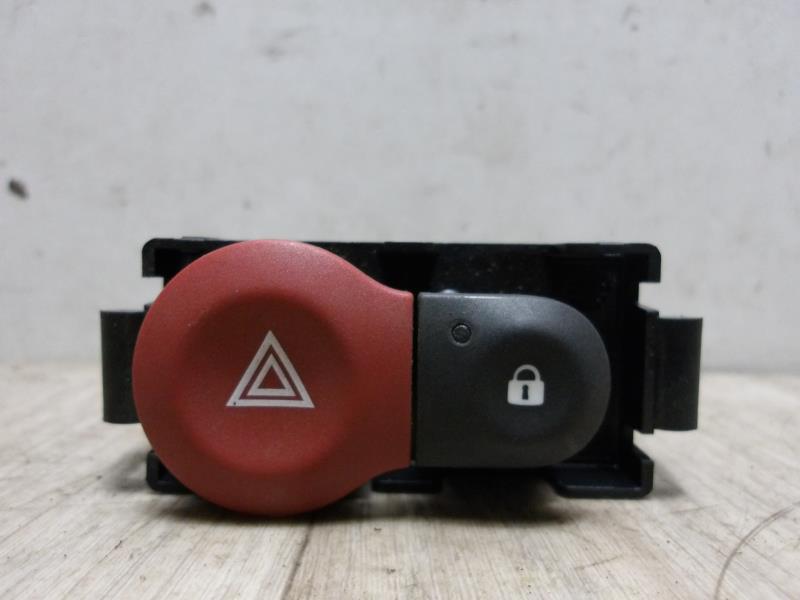 Bouton de warning RENAULT :!:mù^rdf;me  - 1