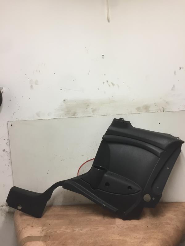 Garniture laterale arriere droite MINI MINI 2 R55 CLUBMAN PHASE 1 BREAK Essence - 1