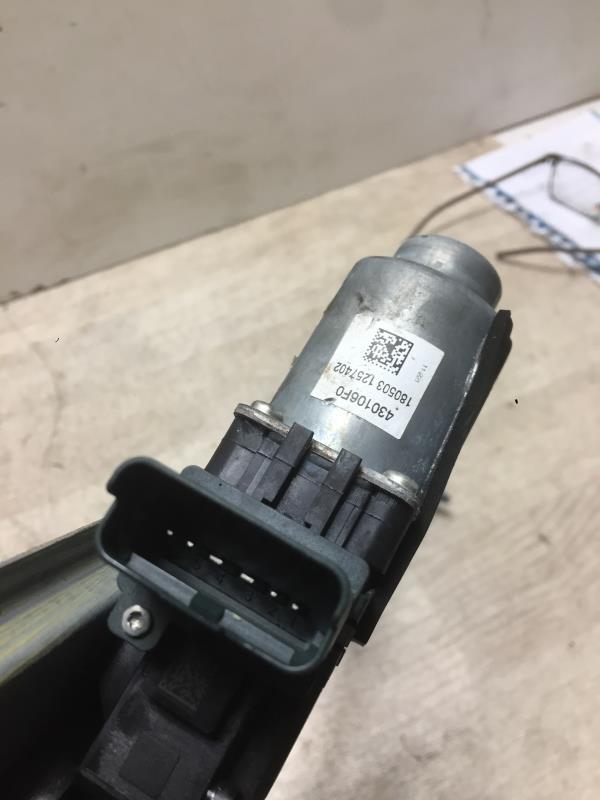 Alzacristalli elettrico posteriore sinistro RENAULT SCENIC 4 Diésel - 1