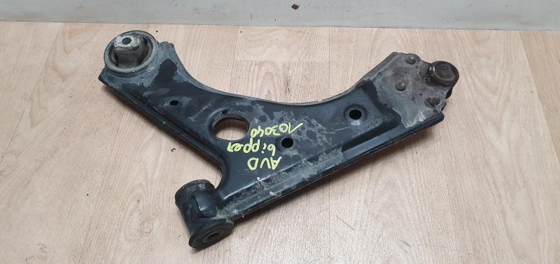 Triangle avant droit PEUGEOT BIPPER Diesel - 1