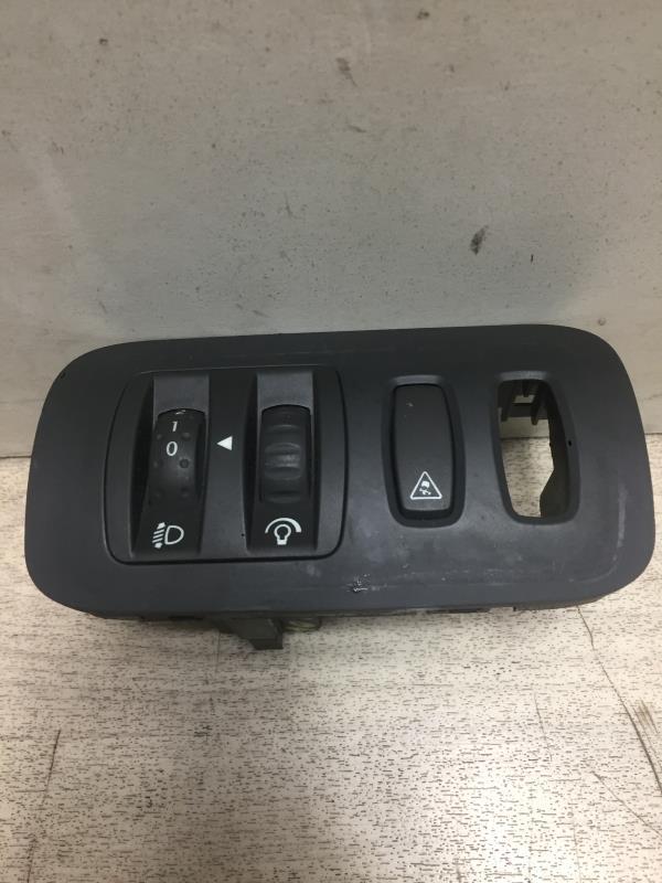 Commande de reglage hauteur de phare RENAULT MEGANE 2 PHASE 2 Diesel - 1