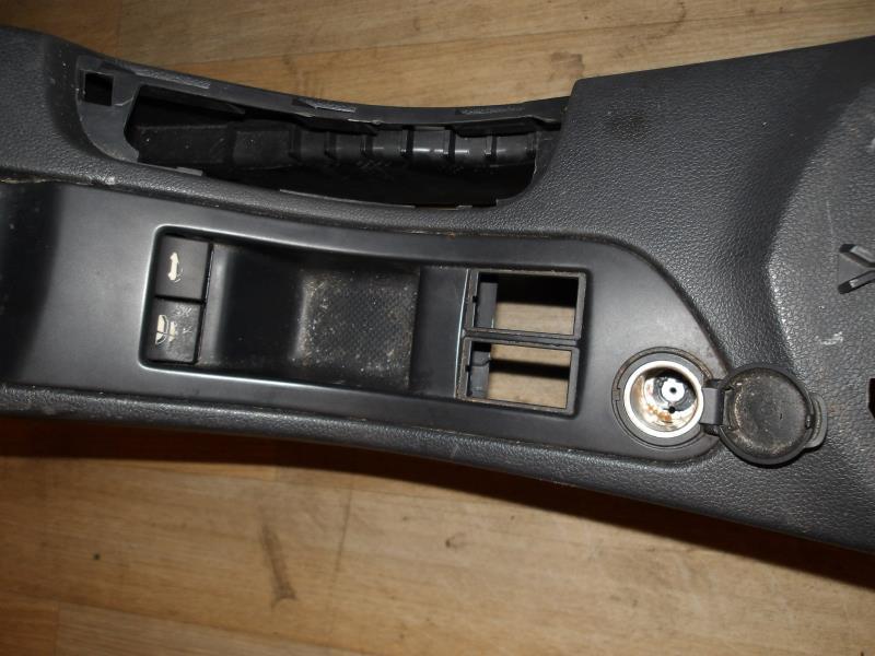 Console central (interieur plastique) PEUGEOT 308 1 PHASE 1 CABRIOLET Diesel - 1