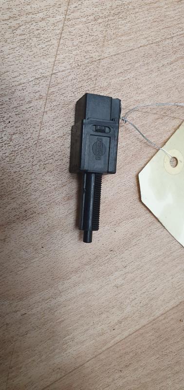 Contattore luce stop NISSAN MICRA 3 PHASE 3 Gasolina - 1