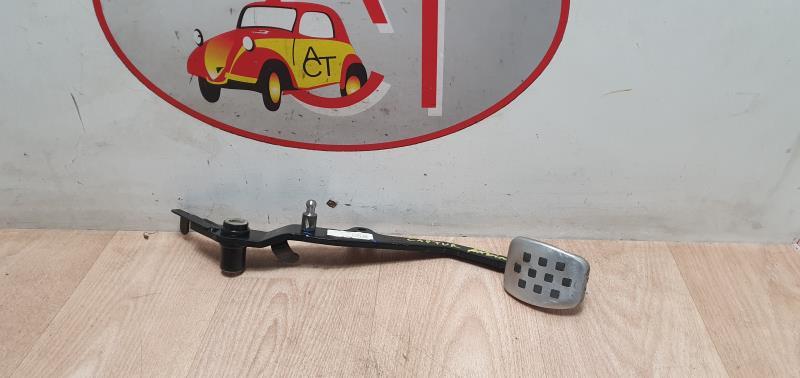 Pedale d'embrayage RENAULT CAPTUR 1 PHASE 2 Essence - 1
