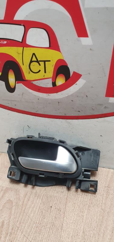 Maniglia interna posteriore destra PEUGEOT 208 1 PHASE 1 Diésel - 1