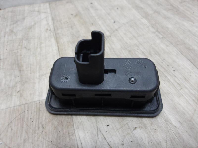 Bouton de coffre RENAULT CAPTUR 1  - 1