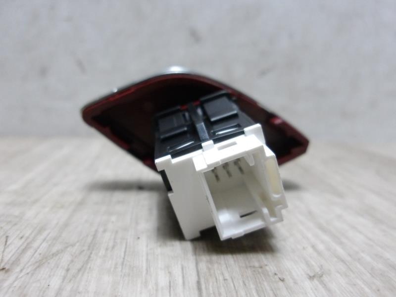 Bouton de warning CITROEN DS3 PHASE 1 Essence - 1