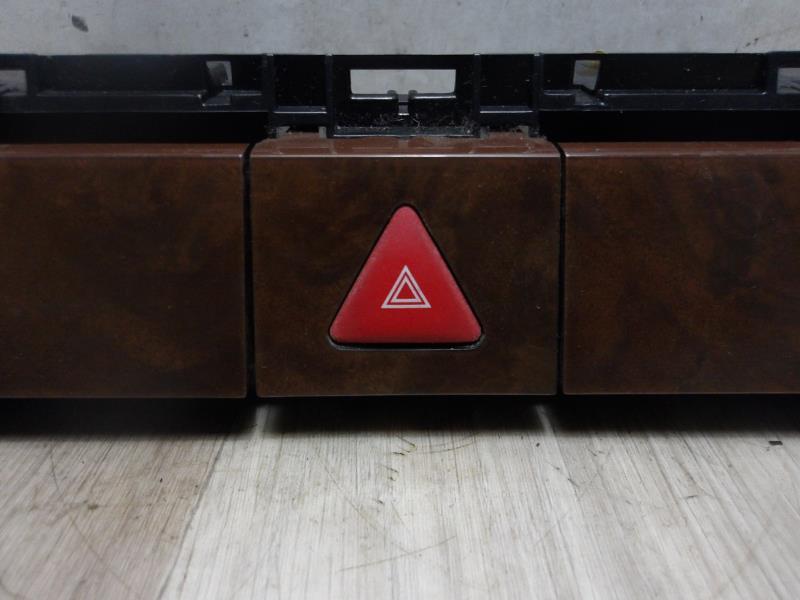 Bouton de warning VOLKSWAGEN PASSAT 5 Diesel - 1