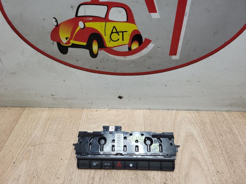 Bouton de warning RENAULT CLIO 5 PHASE 1 Essence/Hybride - 1