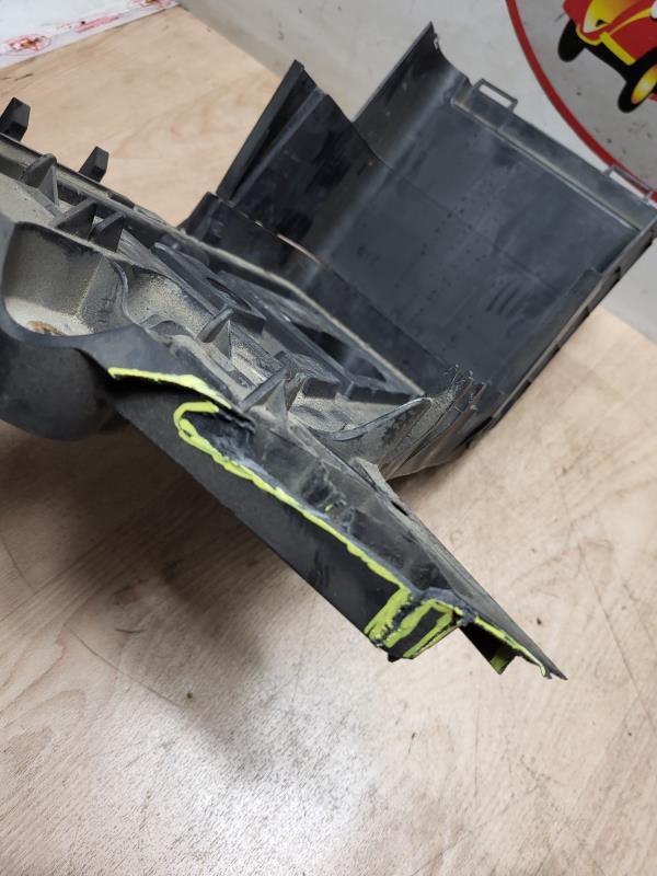 Contenitore batteria VOLKSWAGEN PASSAT 5 Diésel - 1