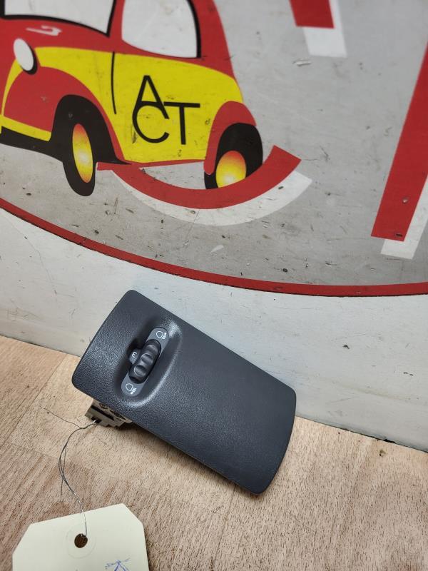 Commande de reglage hauteur de phare RENAULT KANGOO 2 PHASE 2 Diesel - 1