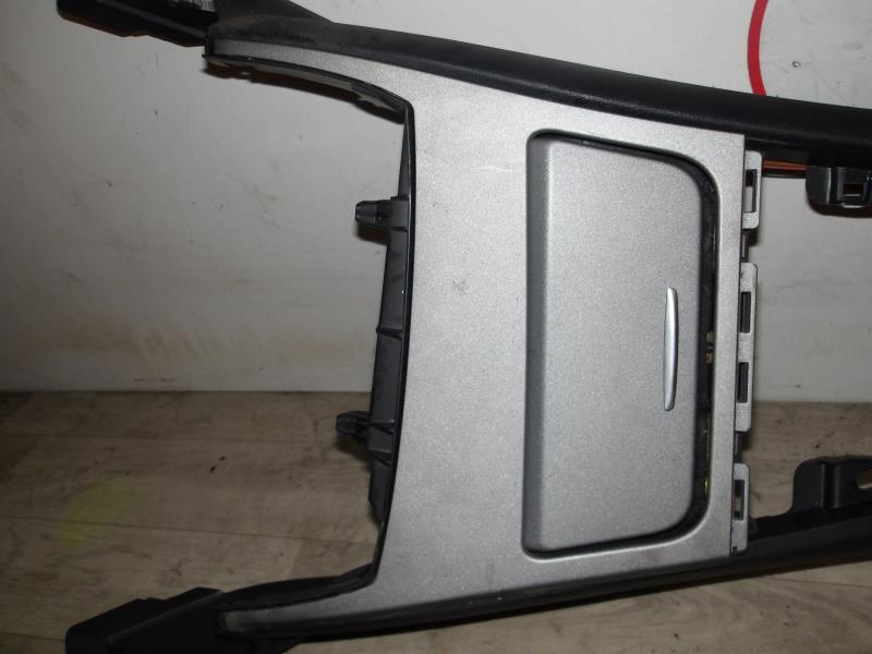 Console central (interieur plastique) BMW SERIE 1 E87 PHASE 2 Diesel - 1