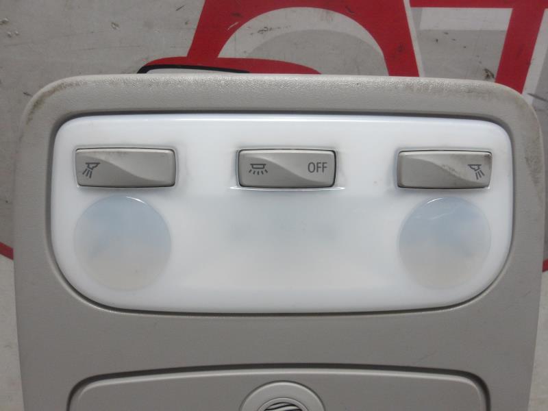 Eclairage de plafonnier RENAULT CLIO 4 PHASE 1 Essence - 1