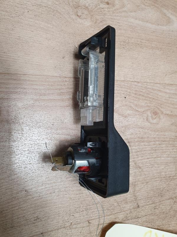 Eclairage de plafonnier BMW SERIE 1 E87 PHASE 2 Diesel - 1