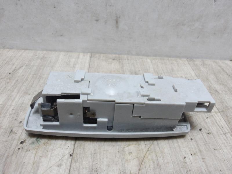 Luce di cortesia VOLKSWAGEN GOLF 4 Gasolina - 1