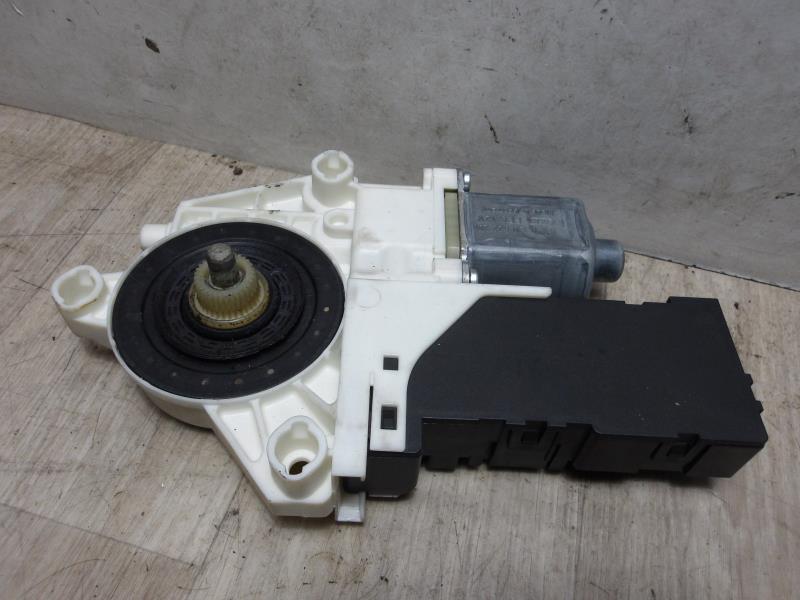 Motore alzacristalli anteriore destro PEUGEOT 407 PHASE 1 BREAK Diésel - 1